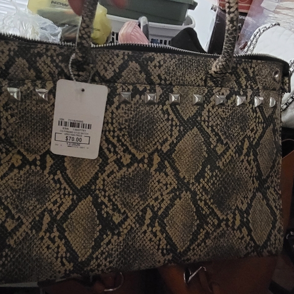 Carlos Santana 2 pieces shoulder bag set in Black and Snake pattern NWT - Picture 2 of 7